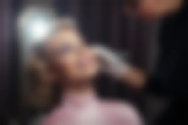 杭州朗宜口腔门诊部限时优惠，预约即享牙套仅需2500元起，原价3000元起，立减500元起，抓住机会！