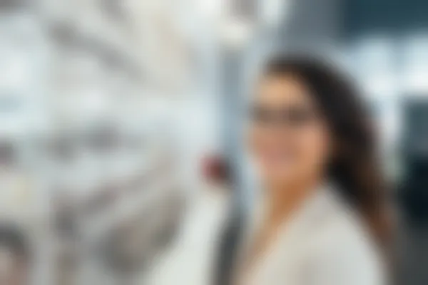 成都菲格医疗美容门诊部白瓷娃娃收费现价2980元起，限时优惠仅需1980元起，抓住机会，体验美丽的蜕变！