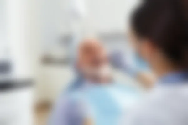 二、西安市长安区长百口腔诊所正规吗?来看医院资质信息