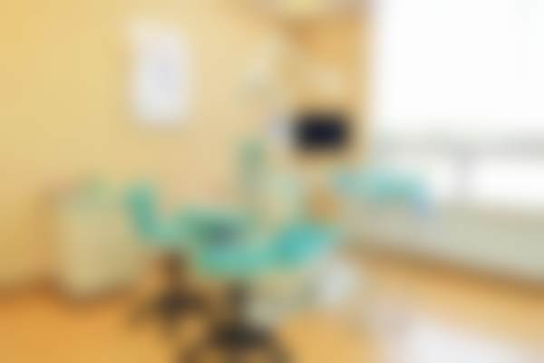 三、上海郭建青口腔诊所医生介绍