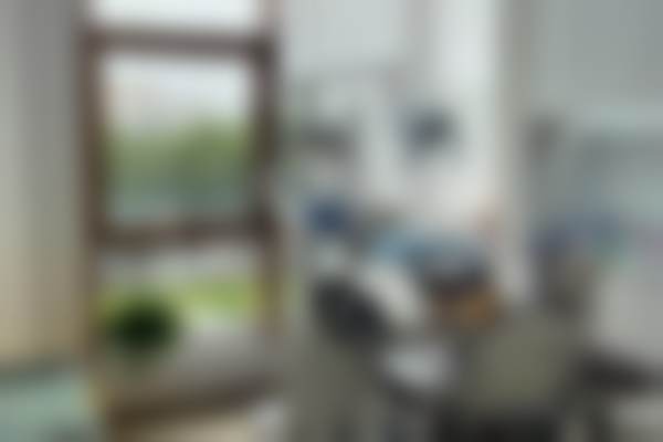 二、上海美乐口腔门诊部(美恩口腔连锁富绅门诊)正规吗？来看医院资质信息