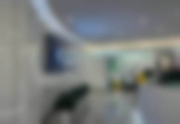 珠海六和口腔医院(珠海总院)克里斯的擅长领域：全口/半口种植牙及上颌窦提升术，助您解决口腔难题 