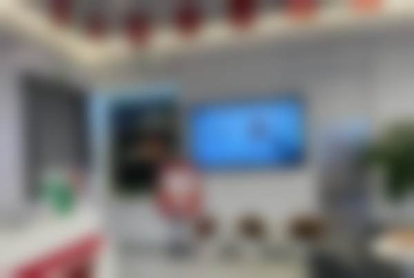 六、珠海六和口腔卢卡斯·海因里希·德罗斯特（卢卡斯博士）医生口碑评价及真人实例反馈