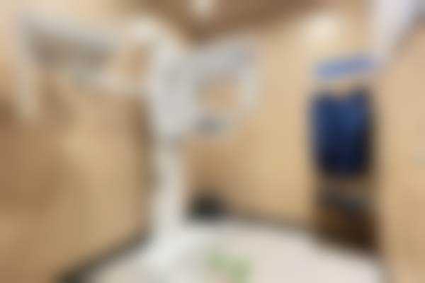 三、重庆摩尔口腔（九龙坡店）医生介绍