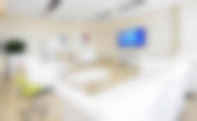 深圳美莱口腔门诊部的医生团队