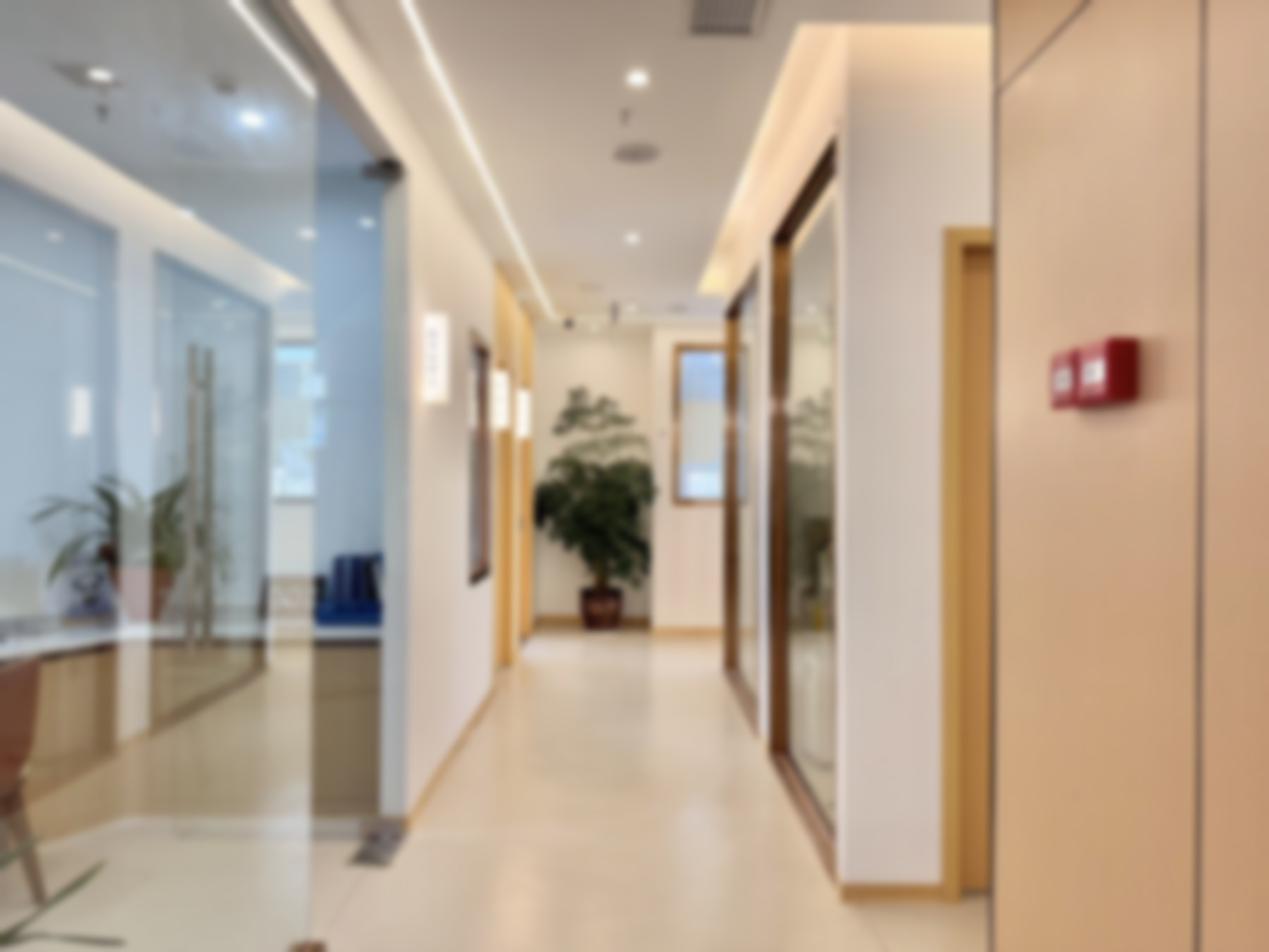 三、成都温江德川逸嘉口腔门诊部医生介绍