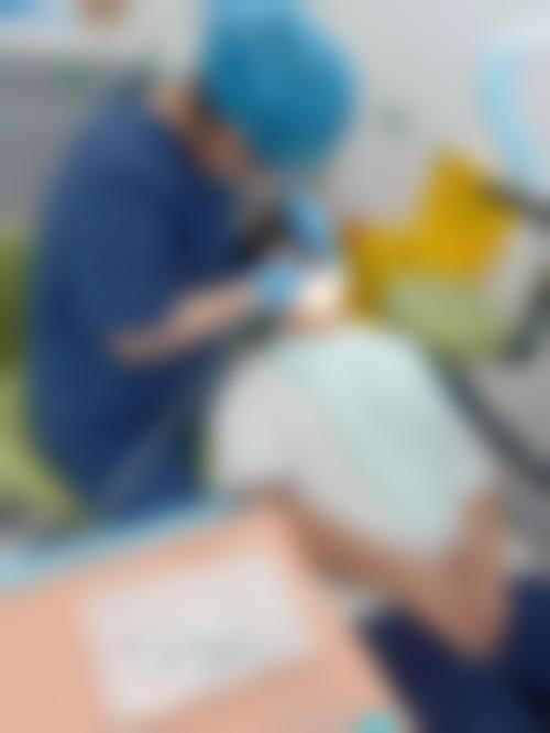 三、上海华尔康口腔门诊部医生介绍