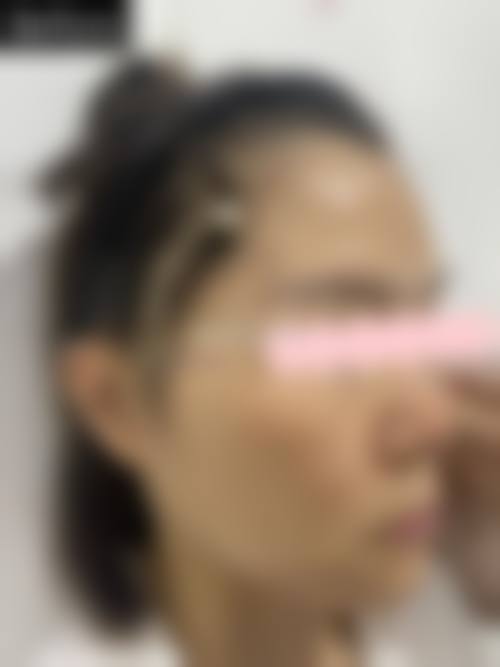 鞍山唐龙医疗美容诊所地理位置便于到院。