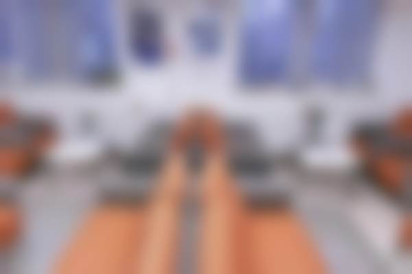 三、医院优势——资质硬、设备新、服务暖