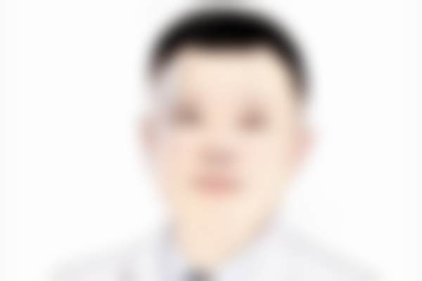 大连爱尔眼科医院儿童OK镜验配399元，齐祥坤主任领衔夜间矫正控制近视